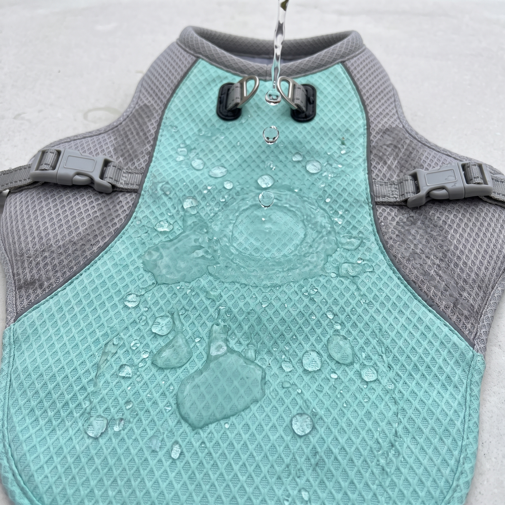 PantLess™ Cooling Vest — The Vest That Gives Your Dog What Evolution Didn't